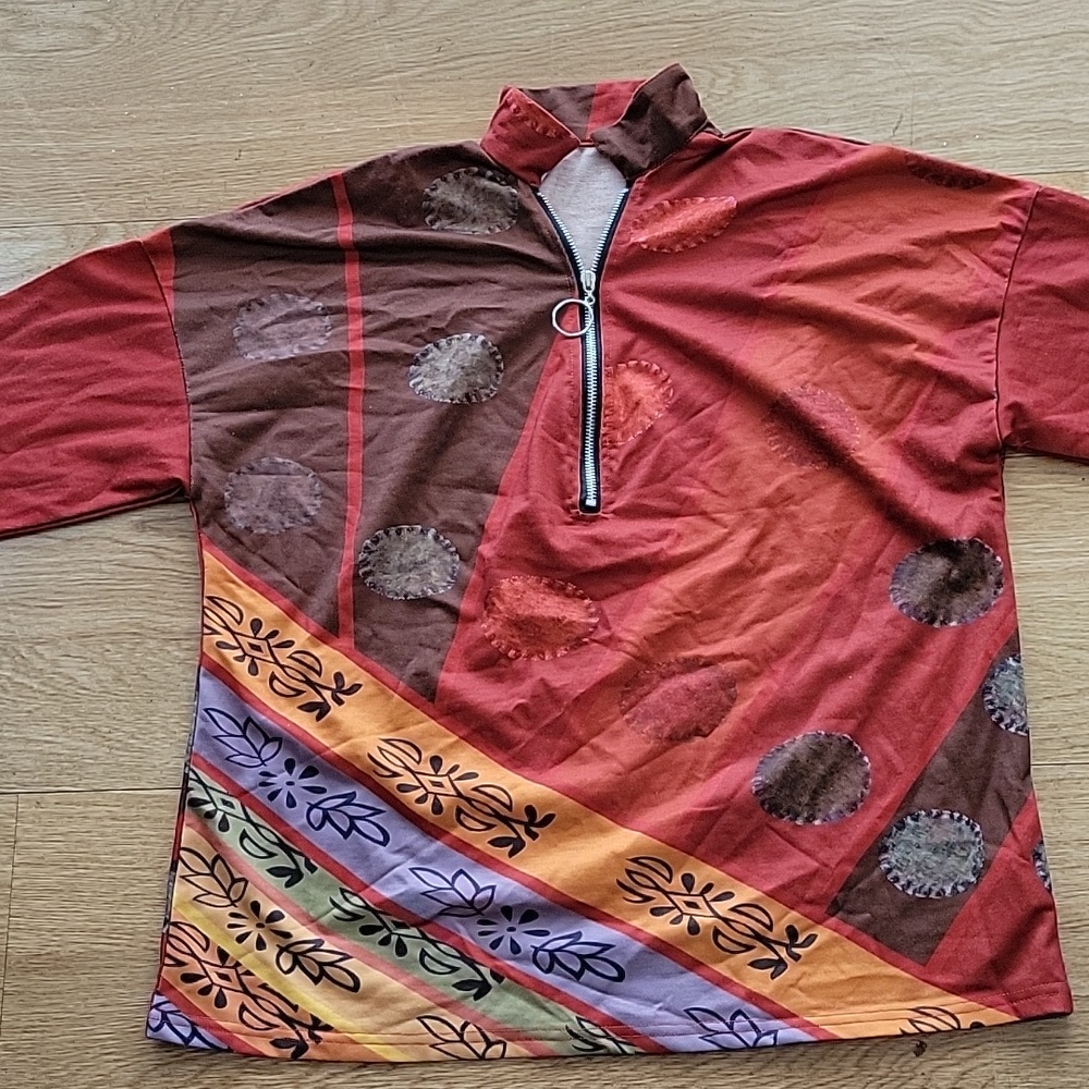 Long Sleeve Zippered Front Print Top